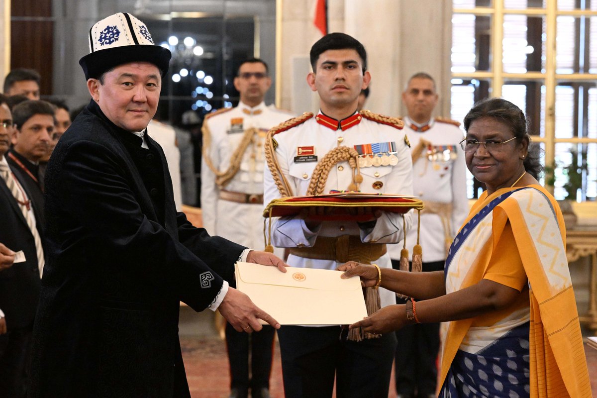 President of India tweet media