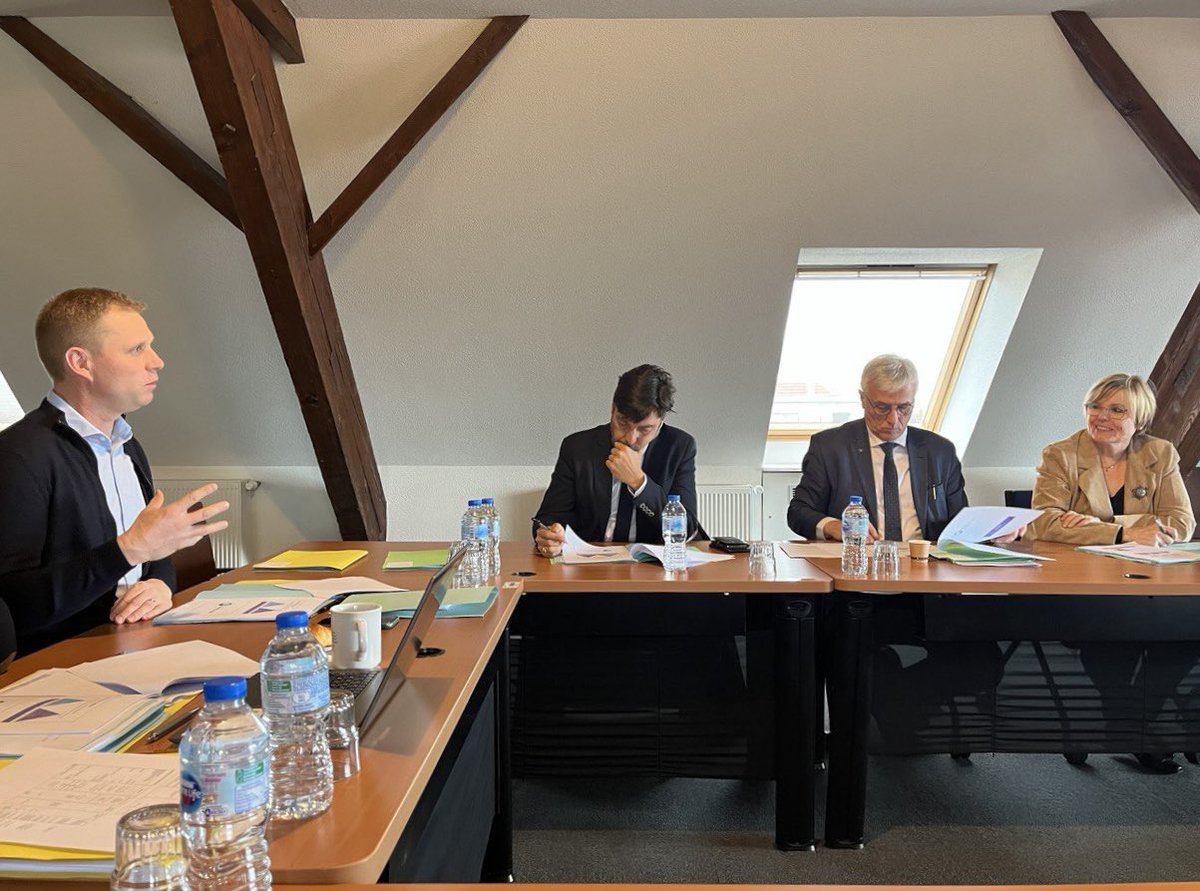 KlinkertBrigitt's tweet photo. Rencontre des parlementaires à la @MSAAlsace autour de @DavidHerrscher Président.

Un échange constructif sur l’actualité de la protection sociale agricole et les préoccupations spécifiques des populations agricoles et rurales de notre territoire. https://t.co/DShZvLhZv0