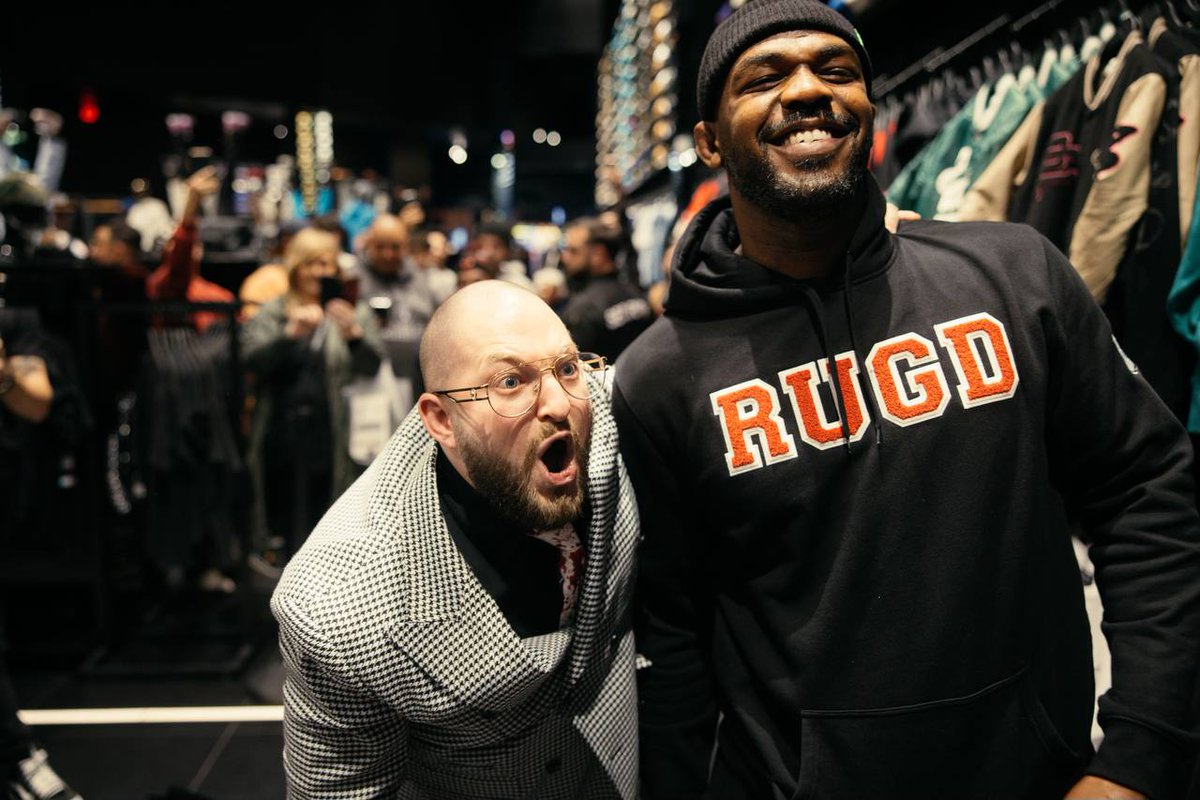 icebagz_'s tweet photo. Giving away a RUGD hoodie today. Rt and you're entered automatically. We'll run a fun game in discord @ 9 pm est to pick a winner. 
GM
https://t.co/ymdo6r6PdE https://t.co/nc7X69dPFc