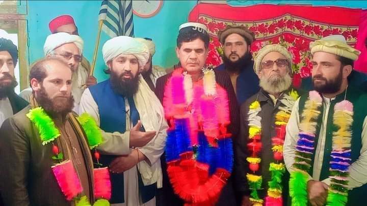 Saher_Updates's tweet photo. بریکنگ نیوز！
 ضلع دیر کےمعروف شخصیت و قانون دان جناب میاں علی جان ایڈوکیٹ  (پی ٹی آئی) سے مستعفی ہوکر جمعیت علماء اسلام پاکستان میں شمولیت کا اعلان کردیا ！ https://t.co/i0BxMoUJrW