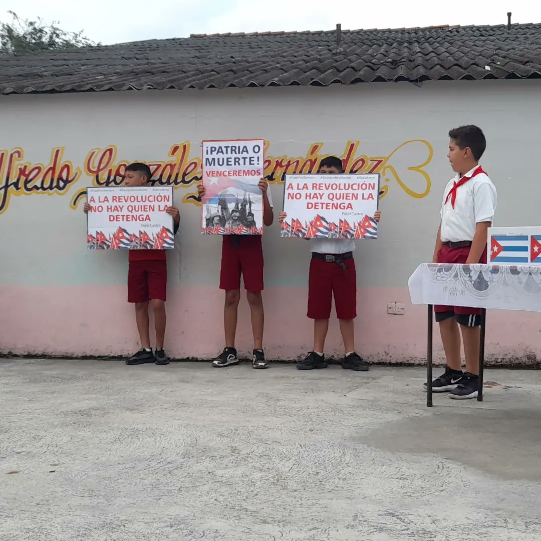 Se realiza matutino y se reconoce a pioneros que participarán en las elecciones el próximo domingo 26.
<a href="/DMEmanicaragua/">DMEManicaragua</a> <a href="/dpevillaclara/">DGEP Villa Clara</a> <a href="/CubaMined/">MINED</a>, @CubaEduca <a href="/FarinaEstevez/">Yoandry Fariña Estévez</a>,<a href="/coralia_saez/">Coralia Ruiz Sàez</a>, <a href="/LisbeyVilches/">Lisbey Devora vilches</a> , <a href="/curbelo_asley/">Dr. C. Hernadith Asley Curbelo Castillo</a>, <a href="/elsa_ena/">Ena Elsa Velázquez Cobiella</a>, @yamilet50088609, <a href="/FarinaEstevez/">Yoandry Fariña Estévez</a>, <a href="/VcProvincial/">Comunicadora Institucional de Educaciòn VC🇨🇺</a>