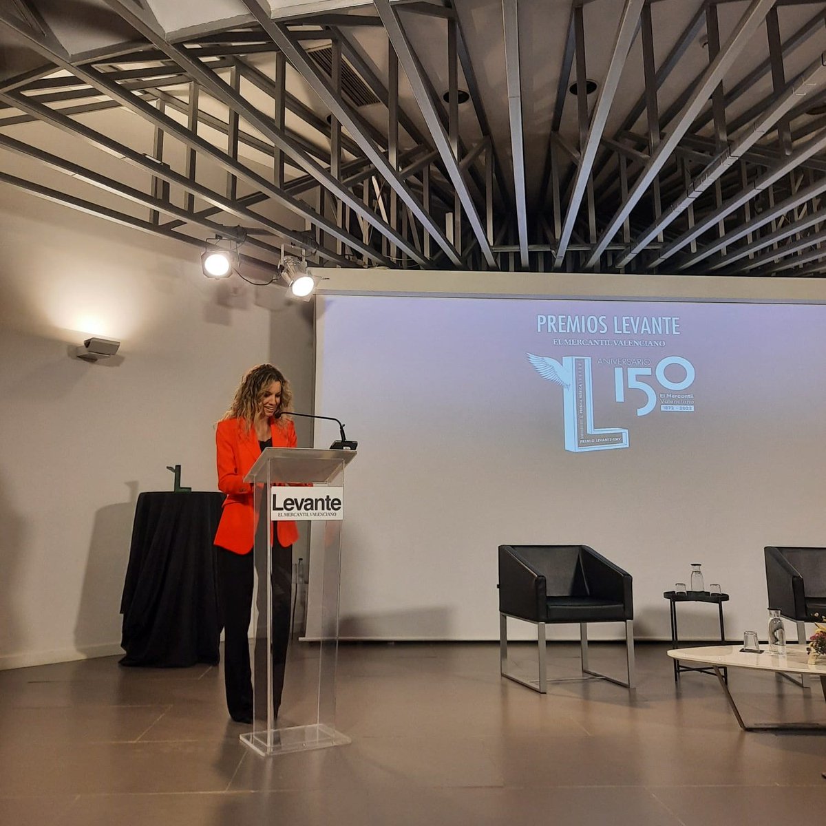 UGTPV's tweet photo. El SG de #UGTPV @ismasava, asiste a la entrega del Premio Levante-EMV de Economía 2022 para la Gigafactoría de Volkswagen en Sagunt. Una inversión estratégica que convertirá a la Comunitat Valenciana y  España en el hub europeo de la electromovilidad. https://t.co/rDUy8tsvKx