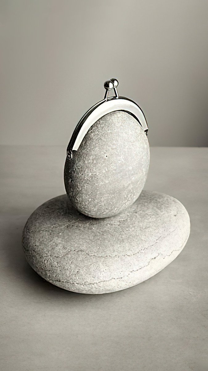 elivecreative's tweet image. 🇲🇫Maîtres du #noir et blanc : Chema Madoz et Fanho🖤 #streetphotography #creativephotography #photography