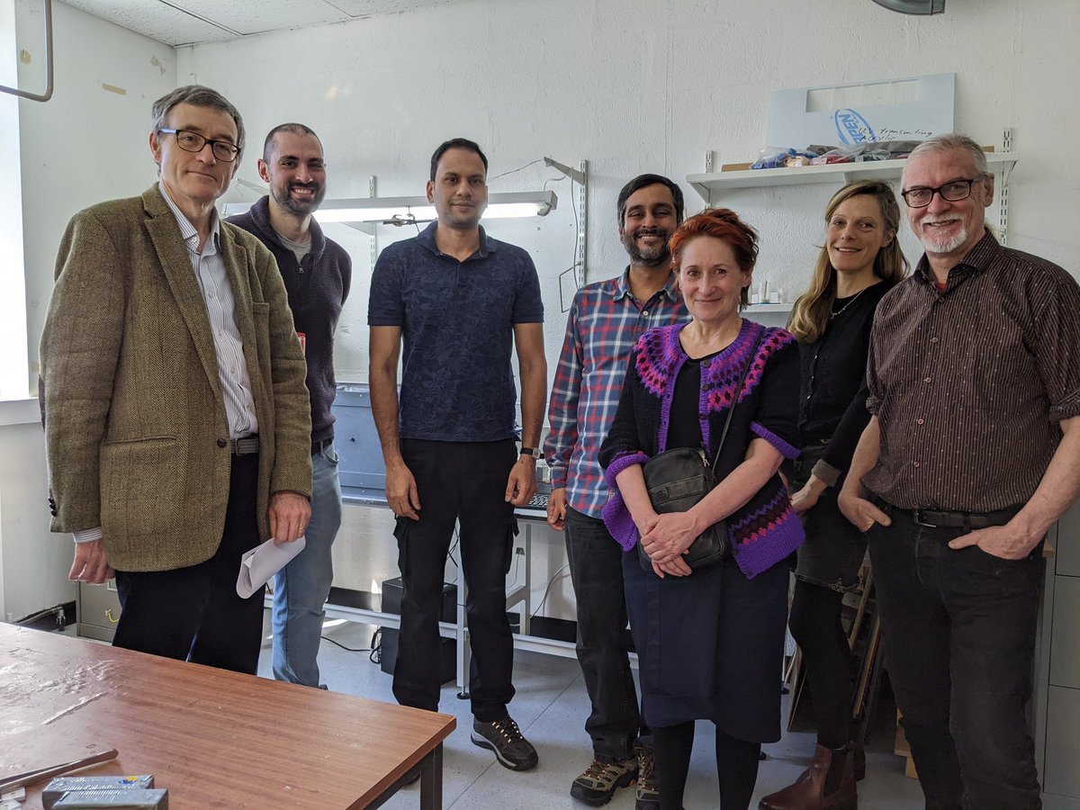 Jennifer Richards (@jenniferrichar7) on Twitter photo Here we are: the <a href="/LeverhulmeTrust/">The Leverhulme Trust</a> Bee-ing Human Project team in <a href="/VivekNityananda/">Vivek Nityananda</a>'s lab, meeting the bees. <a href="/tiagosousagarci/">Tiago Sousa Garcia</a>, <a href="/OliveFSmith/">Olivia Smith</a>, <a href="/MagnusWilliams9/">Magnus Williamson</a>, Bennett Hogg & Balu G. S. Here we are: the <a href="/LeverhulmeTrust/">The Leverhulme Trust</a> Bee-ing Human Project team in <a href="/VivekNityananda/">Vivek Nityananda</a>'s lab, meeting the bees. <a href="/tiagosousagarci/">Tiago Sousa Garcia</a>, <a href="/OliveFSmith/">Olivia Smith</a>, <a href="/MagnusWilliams9/">Magnus Williamson</a>, Bennett Hogg & Balu G. S.