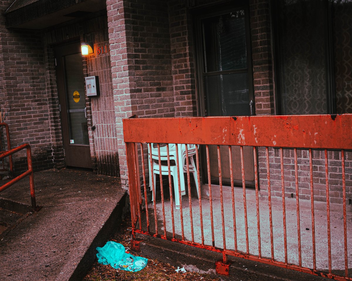itake5core5's tweet photo. gm gm #photographylovers #lightchasers
Another brick in our wall.
On Portra160VC replica.
2023. #Montreal.
@fujilovemag @Portra160vc @obscuratwt @StreetPhotoFine https://t.co/iIihpZjjEP