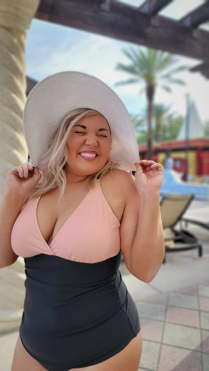 StromingerUGC's tweet photo. Attention ALL TRAVEL BRANDS - heading to Florida next month and would love to create content for you!!! #UGC #ugccontentcreator #Ugcopportunity #CURVYugc #FloridaUGC @Delta @Hilton @cupsheofficial @Torrid https://t.co/COO7TOsYnx