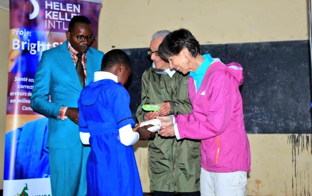 ismaelteta's tweet photo. A pair of #glasses 👓 can make a significant difference in a #student's life.
@HelenKellerIntl Board of Trustees presented medical lenses 👓 to beneficiary children 🧑🏽🏫 at the government bilingual high school of Dschang 🇨🇲 as part of the #BrightSight project. https://t.co/fFZQrEXwNX