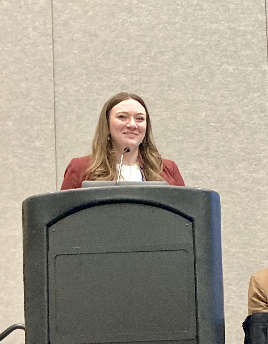 DrSLSHong's tweet photo. Many thanks to SRCD @SRCDtweets for highlighting pre-K research! Drs. Carr and Garber gave great talks and what a privilege to be joined by @GADeptEarlyCare experts. Pre-K teachers: you are moving mountains and we have so much more to learn from you! https://t.co/pB7VR0Zm0C