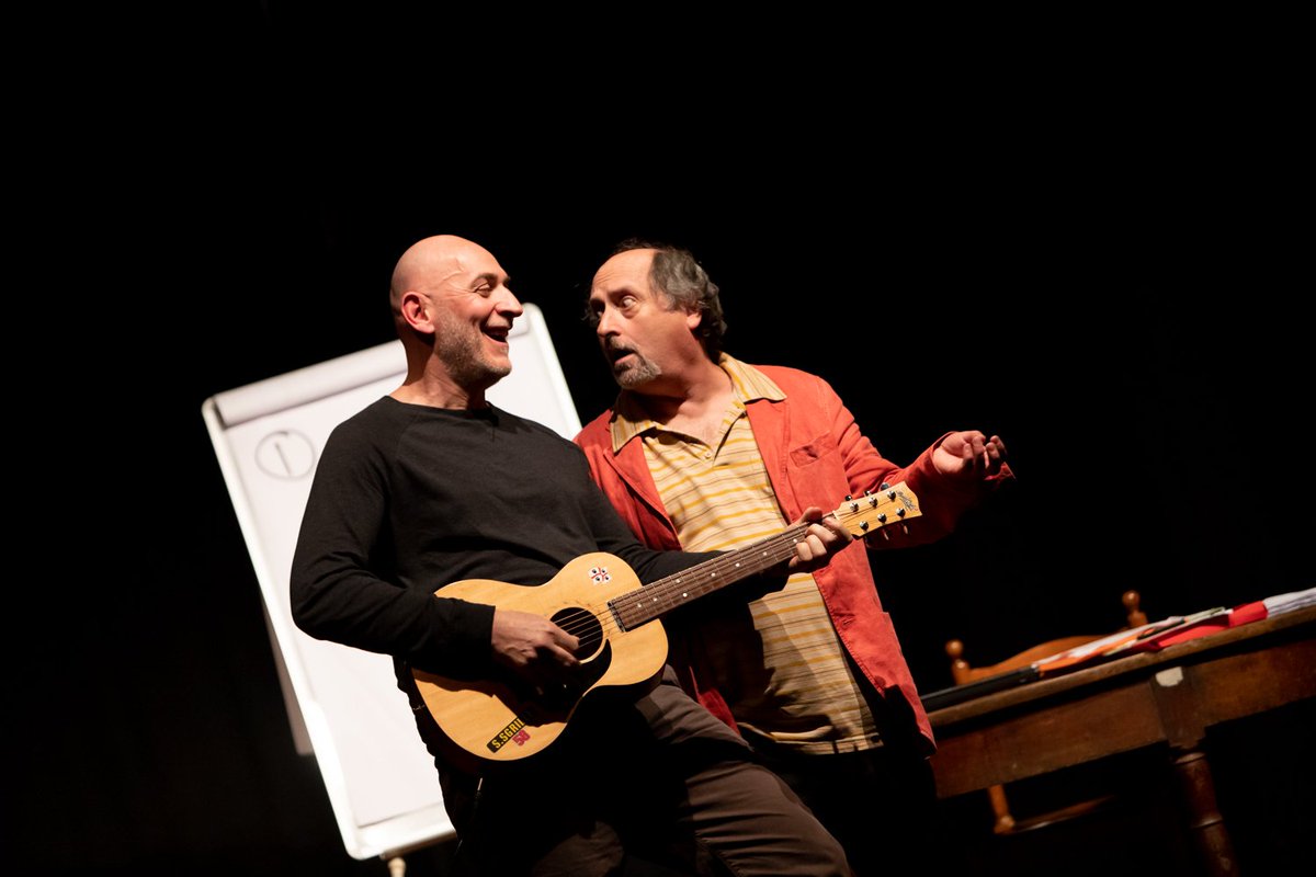 Nell’uovo di Pasqua del tempio milanese della commedia, ecco una sorpresa extra: uno special event, con due mattatori del palco pronti a trasformarlo in agorà. Al  Martinitt  <a href="/TeatroMartinitt/">iL Martinitt</a> NOI SIAMO VOI. VOTATEVI!
Il 5 aprile la divertente coppia Cornacchione-Sgrilli