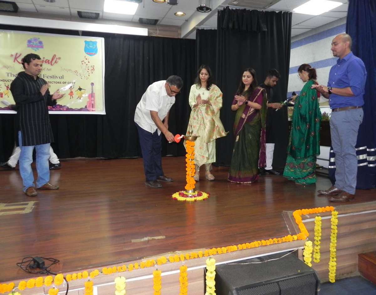 nacincbic's tweet photo. The Induction Trainees of CGLE-2019 organised a Cultural function in NACIN Mumbai campus - Kalanjali- An offering of Art on 23.03.2023.  All the trainees participated in function with full enthusiasm and also performed a play remembering the freedom fighters on Shaheed Diwas. https://t.co/UWK0fSMHVN