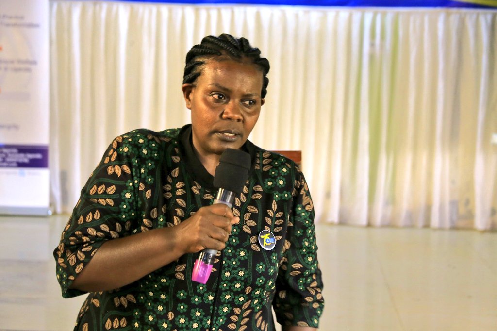 naswu_'s tweet photo. While representing our president, the @ishaka_hospital Executive director Ms Lydia Komugisha asked the students to prioritise extensive study and research to expand their knowledge base of the different values and principles of social work.  #WSWD23 #WSWDUg23 #WSWD2023 https://t.co/y145gHhTgF