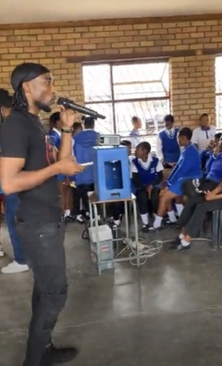 mbalilekgwathi's tweet photo. This was a very fun health QnA and all learners interacted. I’m so proud of them! #BWiseHealthEvent 

@HealthZA @loveLifeNGO I love the platform you are giving to the youth https://t.co/2JEfRKlufG