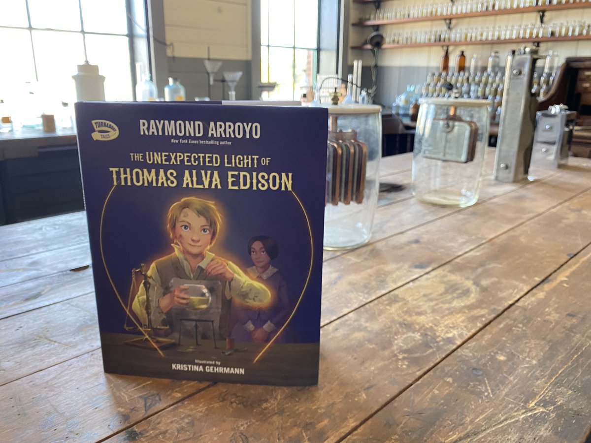 RaymondArroyo's tweet image. To think the man who created the Phonograph and the telephone receiver and the microphone was mostly deaf. This is an original Thomas Edison phonograph at @ThomasEdison_MP  Listen to this! The Unexpected Light of Thomas Alva Edison is in bookstores now!