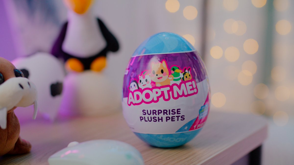 We are so excited to partner with @SmythsToysUK to bring our @Jazwares Adopt Me toy line to the UK! You can pre-order the Plush pets and surprise eggs on the website now! 🙌 smythstoys.com/uk/en-gb/toys/…