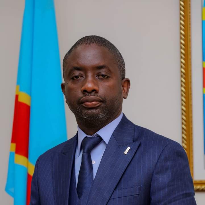 environews_rdc's tweet photo. Tourisme : Modero Nsimba viré du gouvernement, les agents du parc Marin des mangroves festoient ! Selon des sources dignes de foi, l'homme de Muanda avait fragilisé le travail de ces agents en imposant ses décisions iniques. @modero_nsimba https://t.co/Zq91xcKKQL