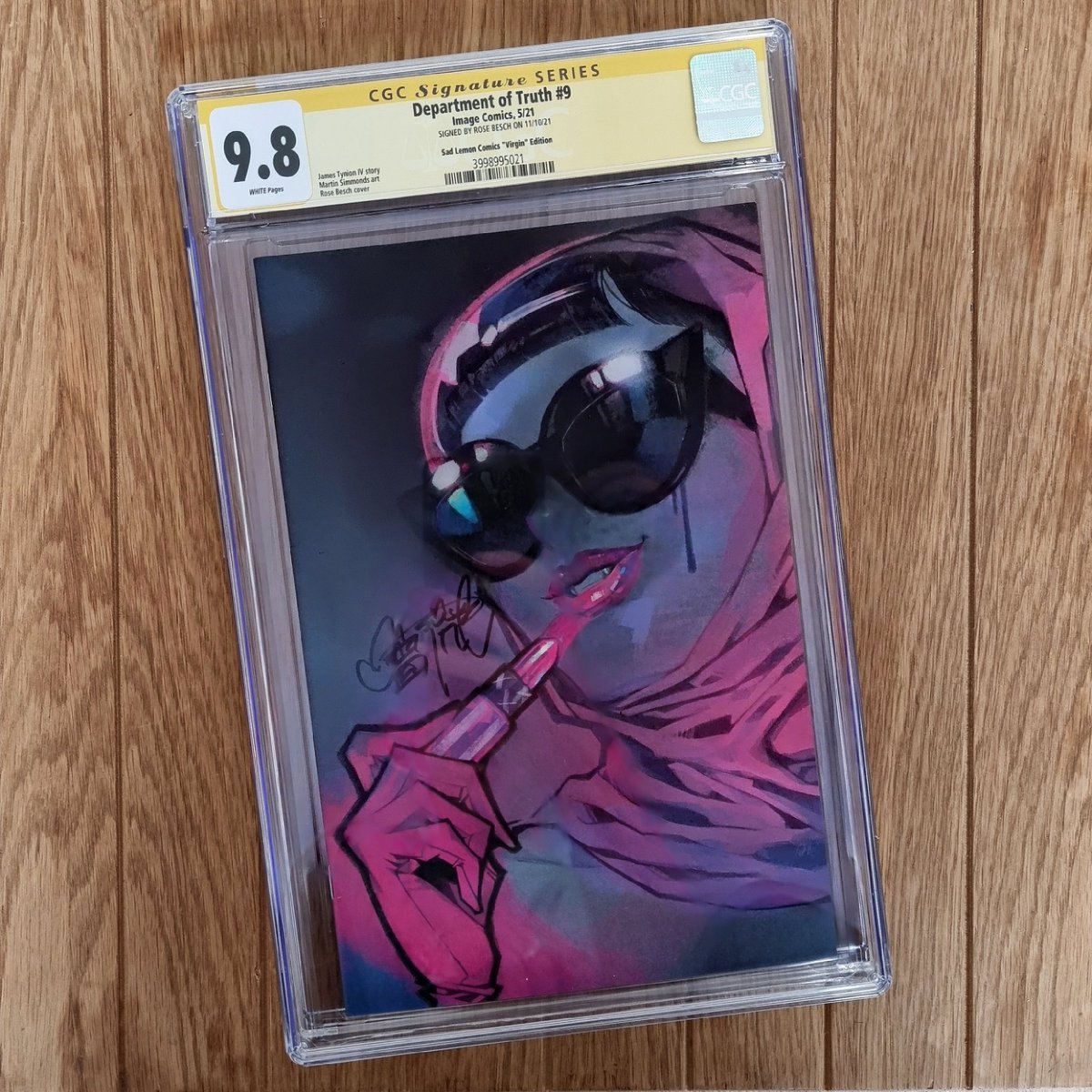 geekyguycomics's tweet photo. Another CGC I hear you cry...YOU DAMN RIGHT! This absolute beauty for Department of Truth 9 is by none other than the very talented @rosebesch who I'm a huge fan of. I managed to grab this for the great price of £42 from the @sad_lemon_comics @whatnot_uk @whatnot https://t.co/XdUzHZs1E7
