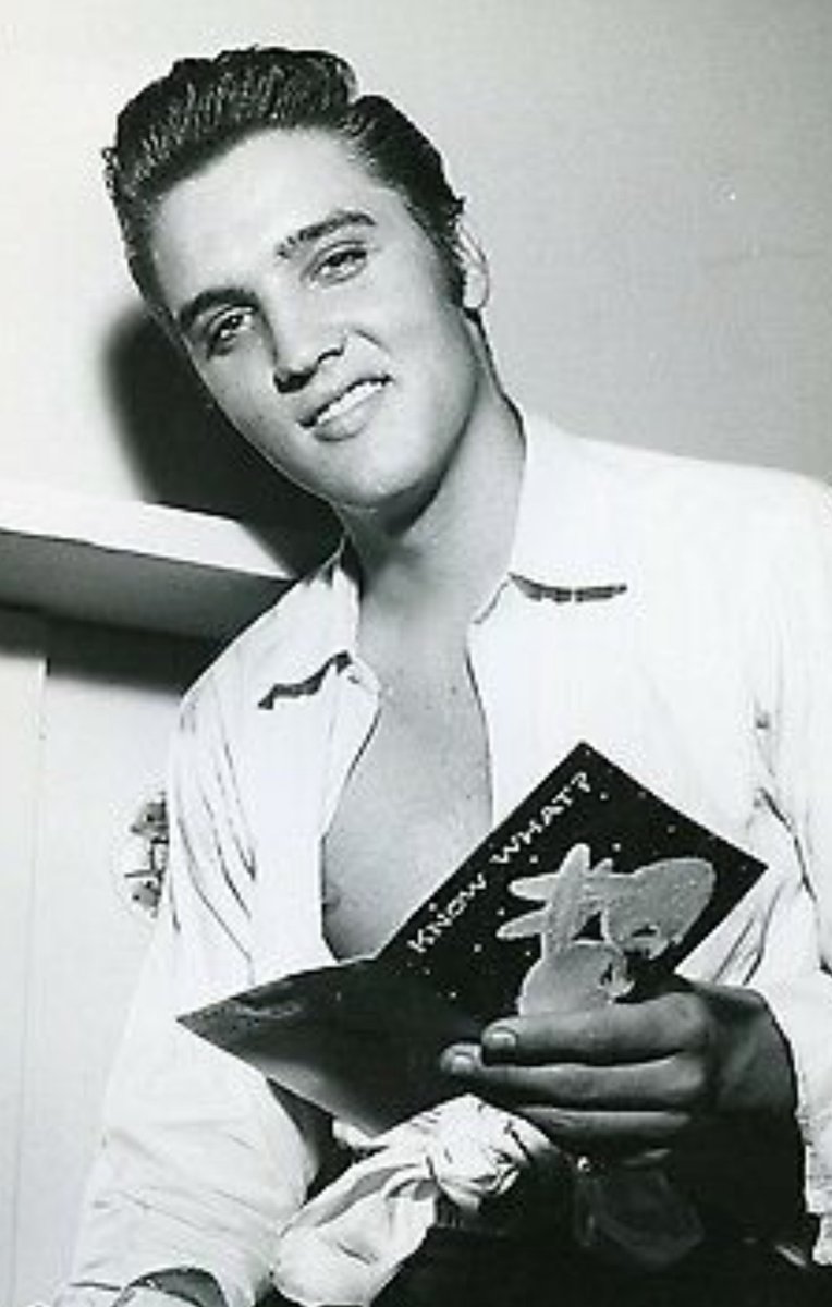 PoweredSinger's tweet image. #ElvisPresley