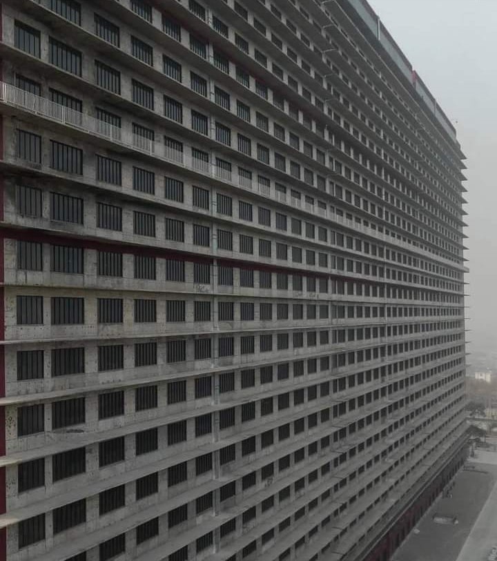 kirkrhoads's tweet photo. Pig farm in China. https://t.co/OTTZy8tULA