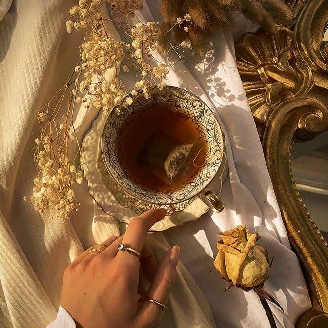 itskaweethp's tweet photo. play me the classics, something romantic
         ——— 24 . 03 . 66
, #TheSeraphicPromNight https://t.co/fS58AxzSwW