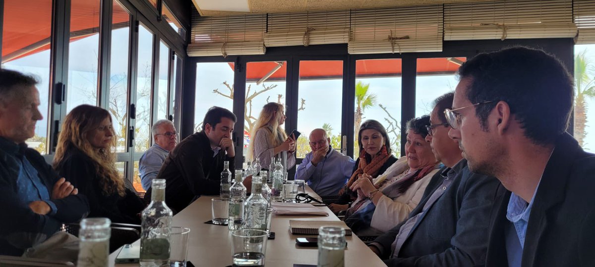 Avui reunit amb propietaris de càmpings de Malgrat i Blanes per tractar la problemàtica que els afecta.Amb <a href="/LlanosdeLuna/">Llanos de Luna</a>, Ana Vega i Pere Robert de <a href="/PPC_Blanes/">PPC_Blanes</a>.
<a href="/PPC_Girona/">PPC Girona</a>, <a href="/ppopular/">Partido Popular</a>