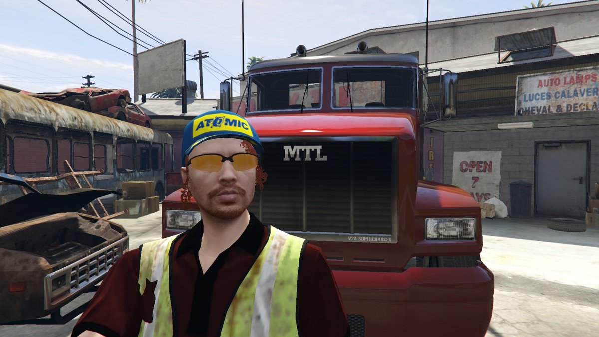 PHOENIXRPSERVER's tweet photo. New To The City? Need A Job With Decent Pay?
Need A Tow?

Just Call R&amp;S TOWING!!! 🚛🏗️
Get A Trusted Tow!!! 

https://t.co/FWoYByNNI0

#GTA #GTARP #Server #PHOENIXRP https://t.co/CIo3UhZLlJ