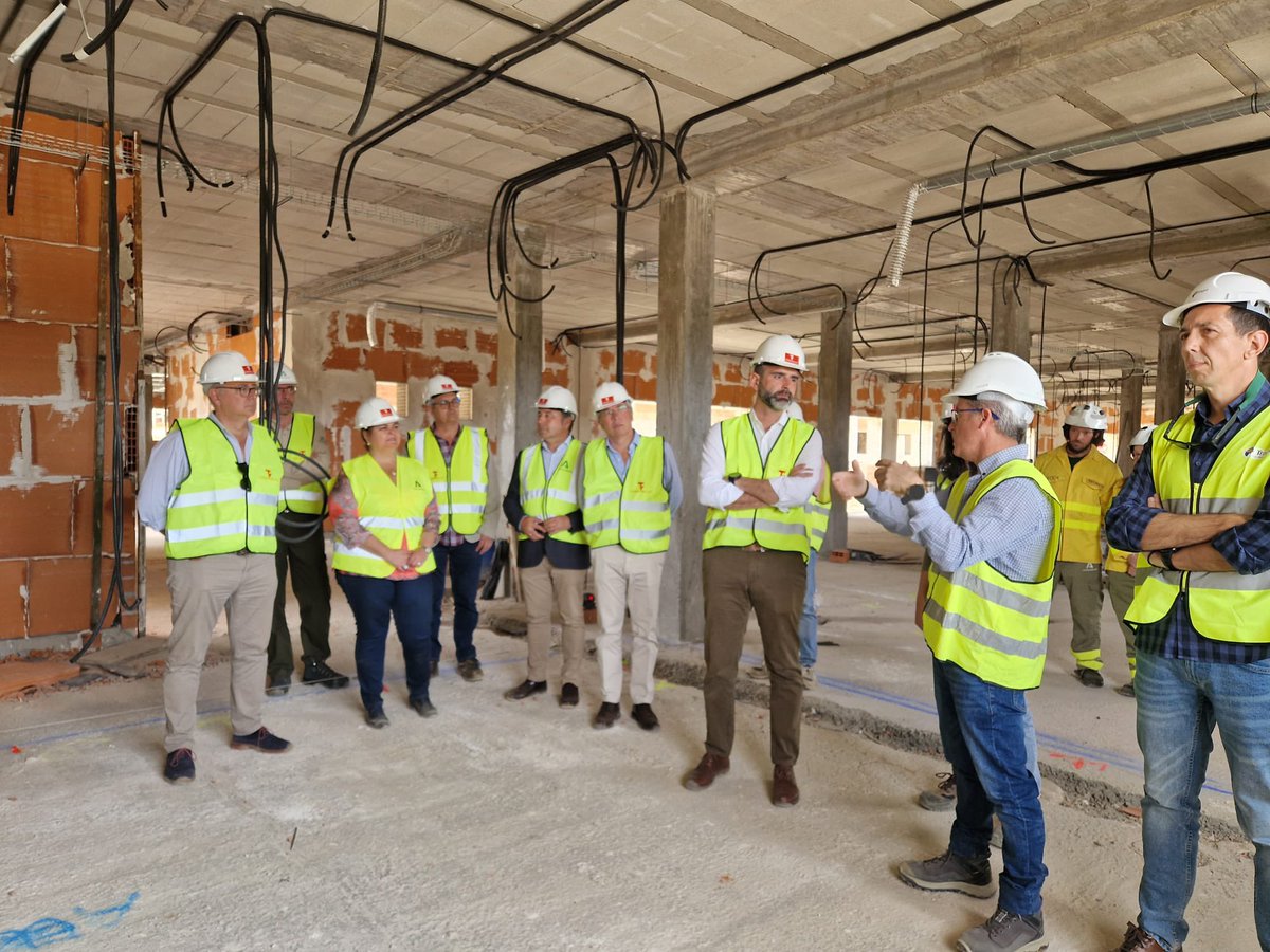 RamonFPM's tweet photo. El nuevo Centro de Defensa Forestal de El Pedroso, en la Sierra Norte de #Sevilla, será un gran aliado en la protección de nuestro patrimonio natural. 👨‍🚒🌳

Desde la @AndaluciaJunta y @MedioAmbAND hemos invertido más de 4,7 millones en su construcción. https://t.co/AABGWS6XWu