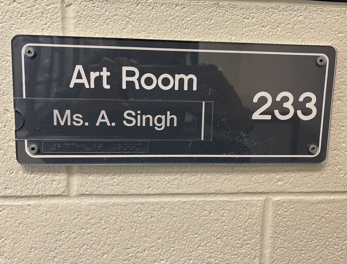 storiesbysingh's tweet photo. Magic happens in Room 233. Blown away by Grade 8 art - identity maps, printmaking on social justice issues- abortion, world hunger, police brutality @amritasinghart @gioia_morasch @YRDSB #artsnight https://t.co/hJGS6iD6th