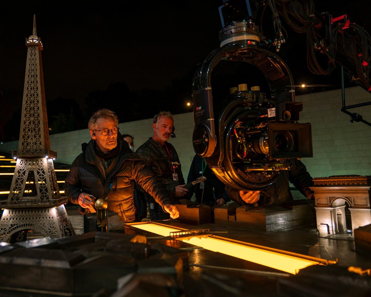 ARRIChannel's tweet photo. Exclusive behind-the-scenes photos for the eagerly awaited #JohnWick4! Dan Laustsen ASC, DFF shot the popular franchise with the #ALEXALF, #ALEXAMiniLF, #MasterAnamorphics, and #ALFAlenses. Camera, lighting, and grip were all serviced by @ARRIRental.
📷:  Lionsgate / Murray Close https://t.co/tfXK6g1u46