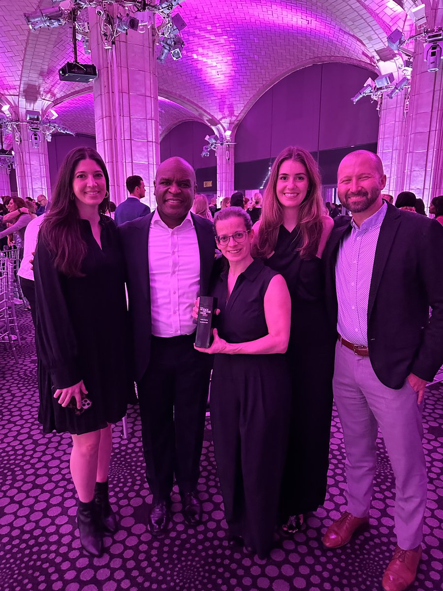Mindshare USA (@mindshare_usa) on Twitter photo 📣 We are thrilled to share that #TeamMindshare USA was named <a href="/CampaignLiveUS/">Campaign US</a> 2023 Media Agency of the Year 👏 🏆 We are truly honored 😍
A huge thank you to our people at #TeamMindshare for their hard work and dedication. bit.ly/3ZbMzic 📣 We are thrilled to share that #TeamMindshare USA was named <a href="/CampaignLiveUS/">Campaign US</a> 2023 Media Agency of the Year 👏 🏆 We are truly honored 😍
A huge thank you to our people at #TeamMindshare for their hard work and dedication. bit.ly/3ZbMzic