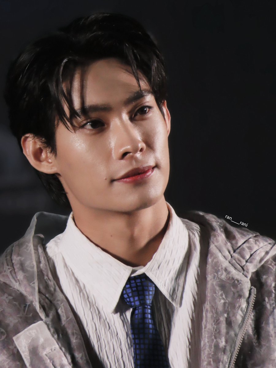 ran____rani's tweet photo. 투샷 열심히 찍었던것 같은데 왜 없지😅

#2023YEvolution #YEvolution
#YEvolutionxTutorYim #TutorYim
#TutorKrp @TutorKrp https://t.co/BbOTZHYkSE
