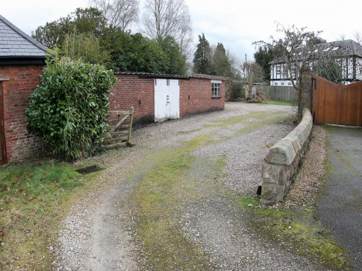 BowyerEstates's tweet photo. 1 Bed Bungalow, 1; £100,000 Freehold, St. Marys Drive, Northwich, CW8 2EZ, contact 0160676044 for info. https://t.co/WxgSt0L5lG