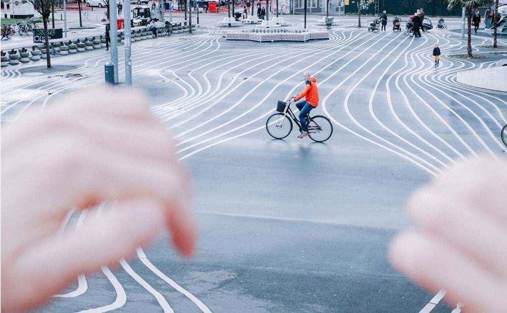 RadentscheidOF's tweet photo. Verkehrsplaner:in Mobilitätsplaner:in #Offenbach 
Die rund 1.300 Mitarbeitenden der Stadt Offenbach managen das Zusammenleben in der Großstadt – dafür werden neue Kolleg:innen, die sich einbringen und engagieren gesucht. 
Please Retweet
https://t.co/TCJQz1wlpv https://t.co/fvaKwDgF3J