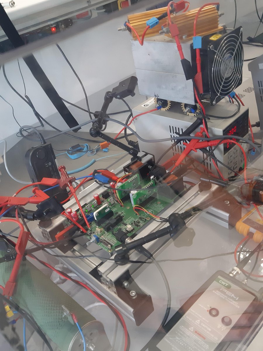 EDRT_PAPAYA's tweet photo. Error eradication in the last days: The ground got affected repeatedly.  It was due to the correct ground connection in connection with the several respective connected test tools. 
Finally the big performance test can start. Stay tuned!
#Microelectronics 
@ElectronicsDrv https://t.co/0zGytQ5oXb