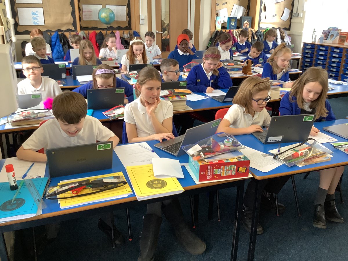 Burnopfield_sch's tweet photo. Birch class are searching a database in computing. #computingburnopfield Mrs Marley https://t.co/DlqnHk2mw0