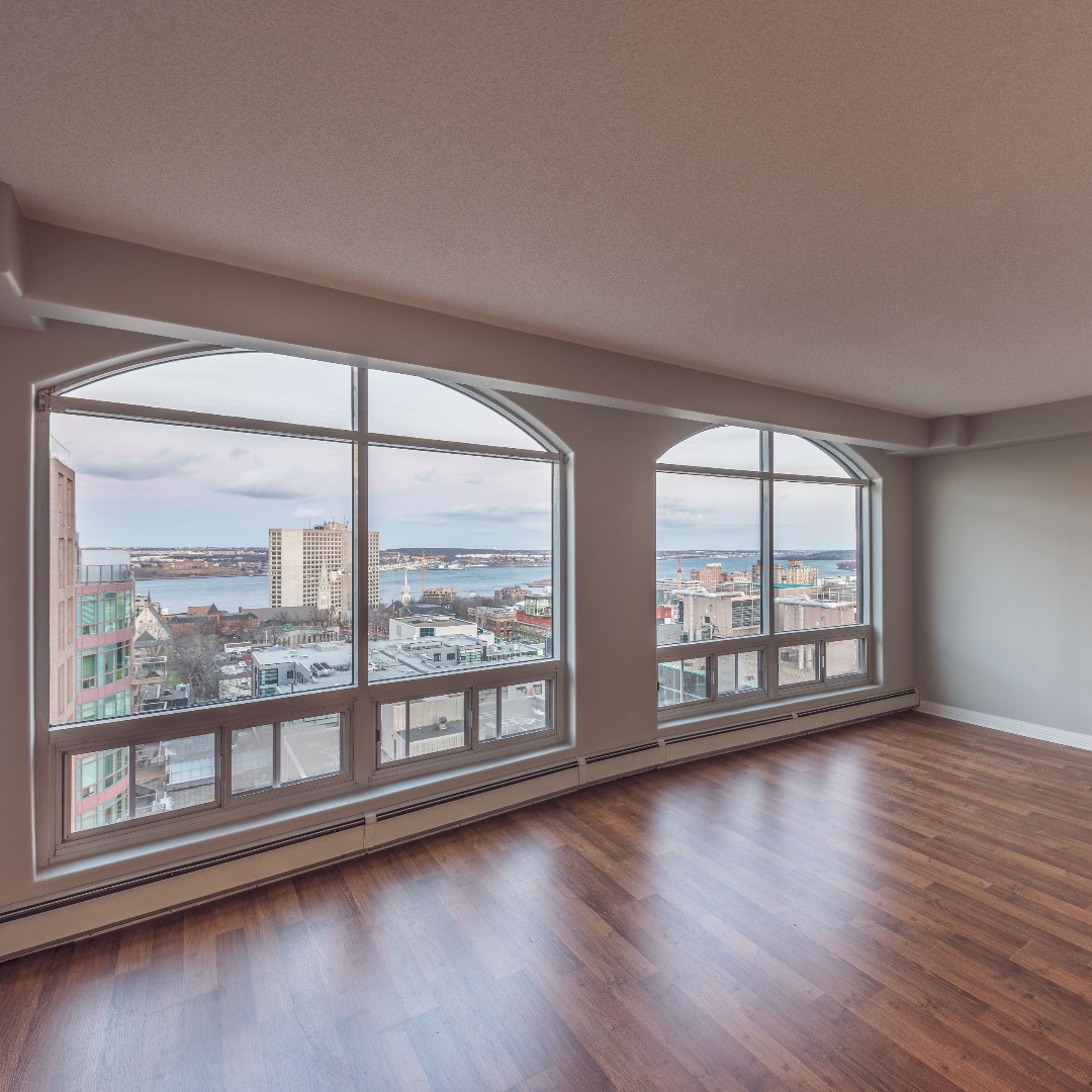 universalhfx's tweet photo. What better way to start your day than with panoramic views of the blooming Public Gardens? The Paramount offers the ideal location surrounded by the best of Halifax. 

Contact our property manager, Natasha, at 902-221-3876 or paramount@universalgroup.ca to schedule a tour. https://t.co/khwQftRMqV