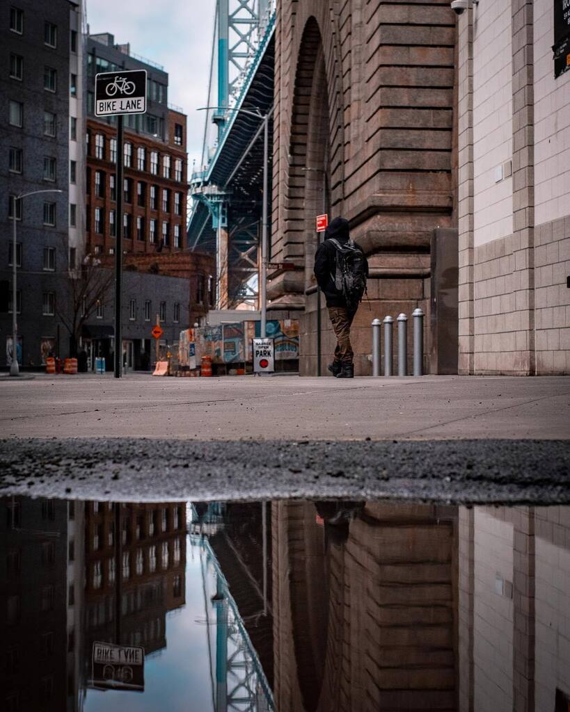 Eye Know - De La Soul
.
#puddlegram #bealpha #moodygrams #what_i_saw_in_nyc #sonyalpha #newyork_instagram #icapture_nyc #urbanandstreet #streets_vision #online_newyork #urbanromantix #moody_shotz_ #sonyimages #rsa_streetview #nycprimeshot #nyc_primeladie… instagr.am/p/CqLC3PRu0xP/