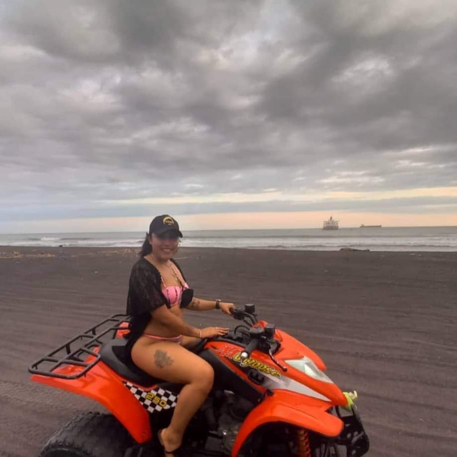cortez29284's tweet photo. Sol, playa y arena 🪷 https://t.co/JSZIFeASXD