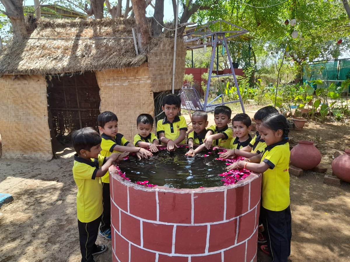 tillusagro's tweet photo. ABC Playgroup Nursary School kids 👧 👦 had an early summer picnic at Tillus Agro Tourism. All of them had a fun 🤩

Playing games and spending time with domestic animals 🐇 🦆 🦢 was the highlight of the picnic. 
#picnic #solapur #tillusagrotourism #villagelifeexperience https://t.co/VMnPyPJYwq