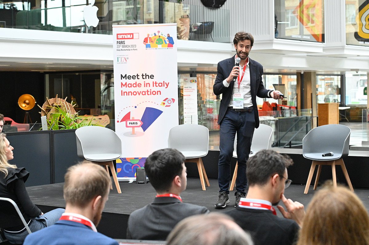 TrueScreen_io's tweet photo. 🚀 #TrueScreen is among the selected startups who pitched at Smau Paris 2023 to present their innovative tech solutions 👉 https://t.co/T0N9ratt1y
#openinnovation #smau #italianexcellence #networking https://t.co/vSCXi7nguM
