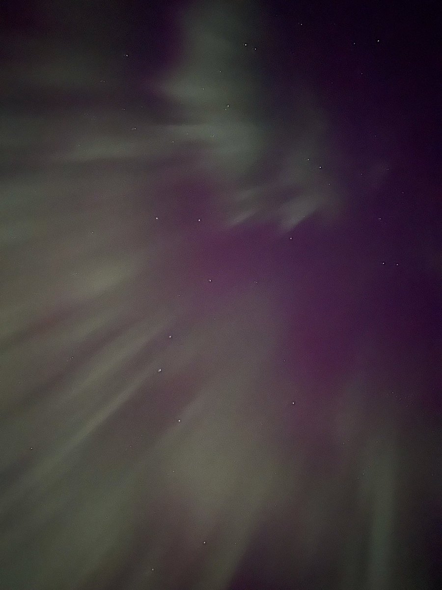 Laura_Plys's tweet photo. I’ve waited a lifetime to see this show from the Northern Lights. #iPhonephotography #nofilter #AuroraBorealis #Bucketlist https://t.co/KbQKXSq8YC