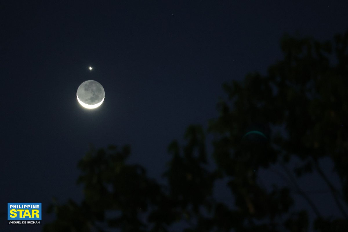 NESVERLAND's tweet photo. katanya venus sama bulan lagi dalam 1 frame, tapi di dom gw nggak keliatan karna mendung parah 😭 mengsad pdhl pengen liat https://t.co/Jh3DavgRyj