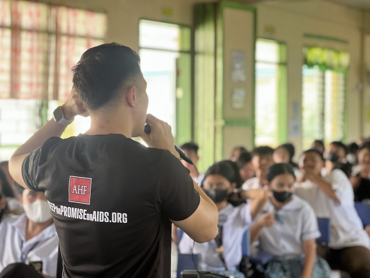AHFAthena's tweet photo. That's a wrap on our first week sa Deparo High School!

Maraming salamat sa mga volunteers na tumulong sa atin this week-- kila Kuya James, Ate Zoe, Kuya GL, Ate Kel, Kuya Christian, at Ma'am Nilda! 

#AHFPhilippines #ENDAIDS2030 #HIVAwareness #GetTested https://t.co/wFhrVpT9oX