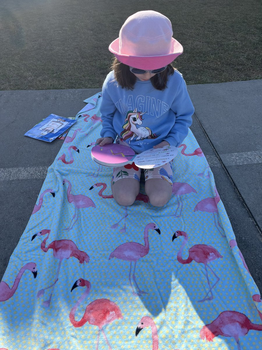 Rangerrynn2's tweet photo. Spring Reading Fling with our #KinderRangers #oneRCE https://t.co/hJZrsAfeiK