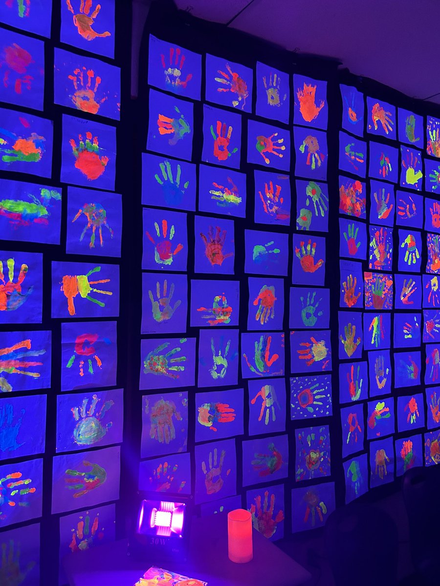 Our choral concert and art “glow show” was beautiful! Great job to Ms. Hetzler and Mrs. Meyer for coordinating such a special performance! Kudos to our artists and singers! 🎨🎶 <a href="/PineCrestArt/">Michelle Meyer</a> <a href="/PCES_SDT/">Lisa Miller</a>