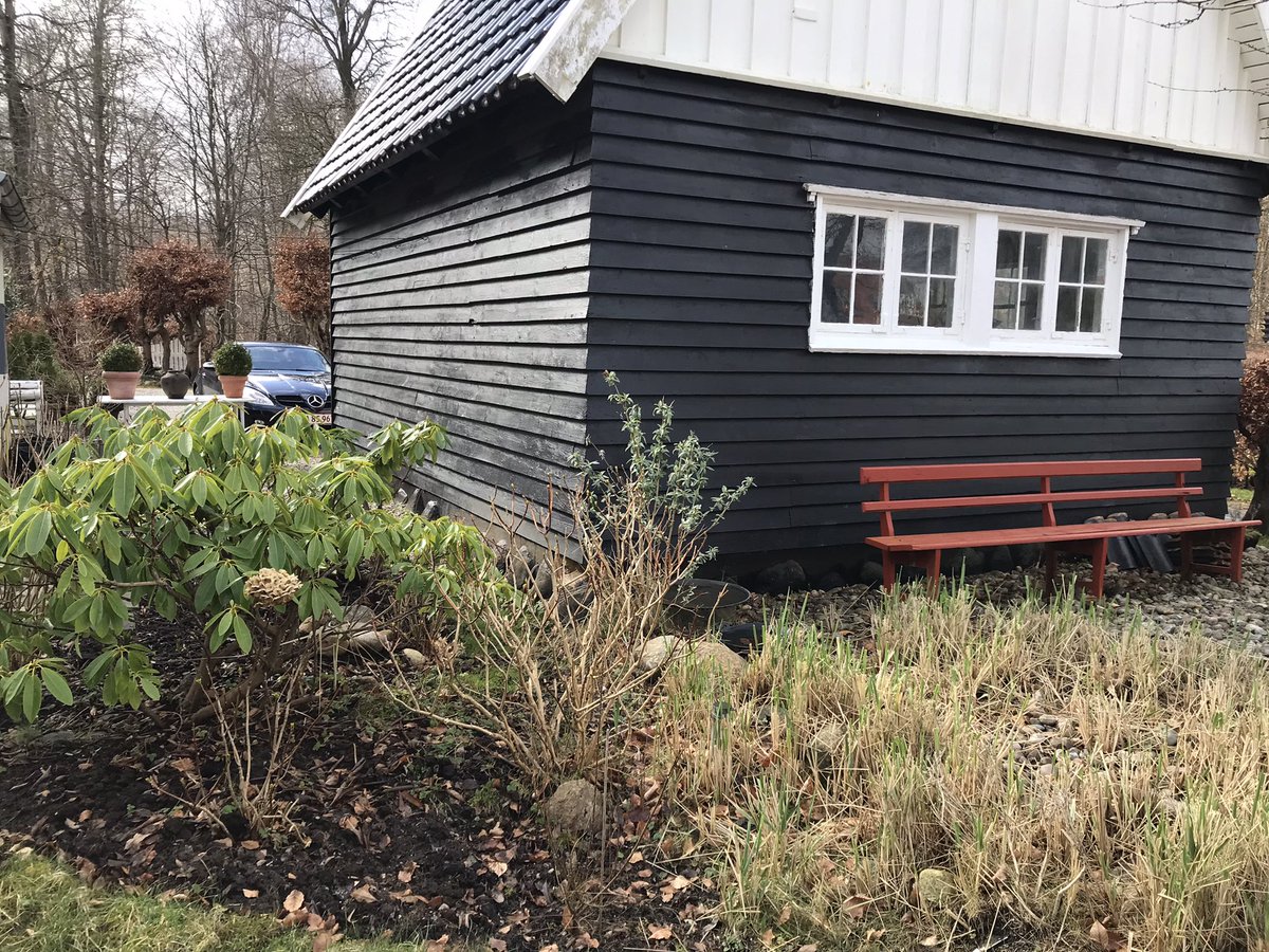 PRINTSVONJANE's tweet photo. @RathsachVon #Gartnerboligen 🟩🟪🟧⬛️ #SALG 🇩🇰💦🧜🏻‍♀️💦 contact : 🎓printsvonjane@gmail.com  : 13.495.000 dkk Direkte til skov og strand med udsigt til #Svenskekysten og privat karakter #badestrand hele året #vinterbader ☃️💦🧜🏻‍♀️☃️ https://t.co/gqKzKANWLr
