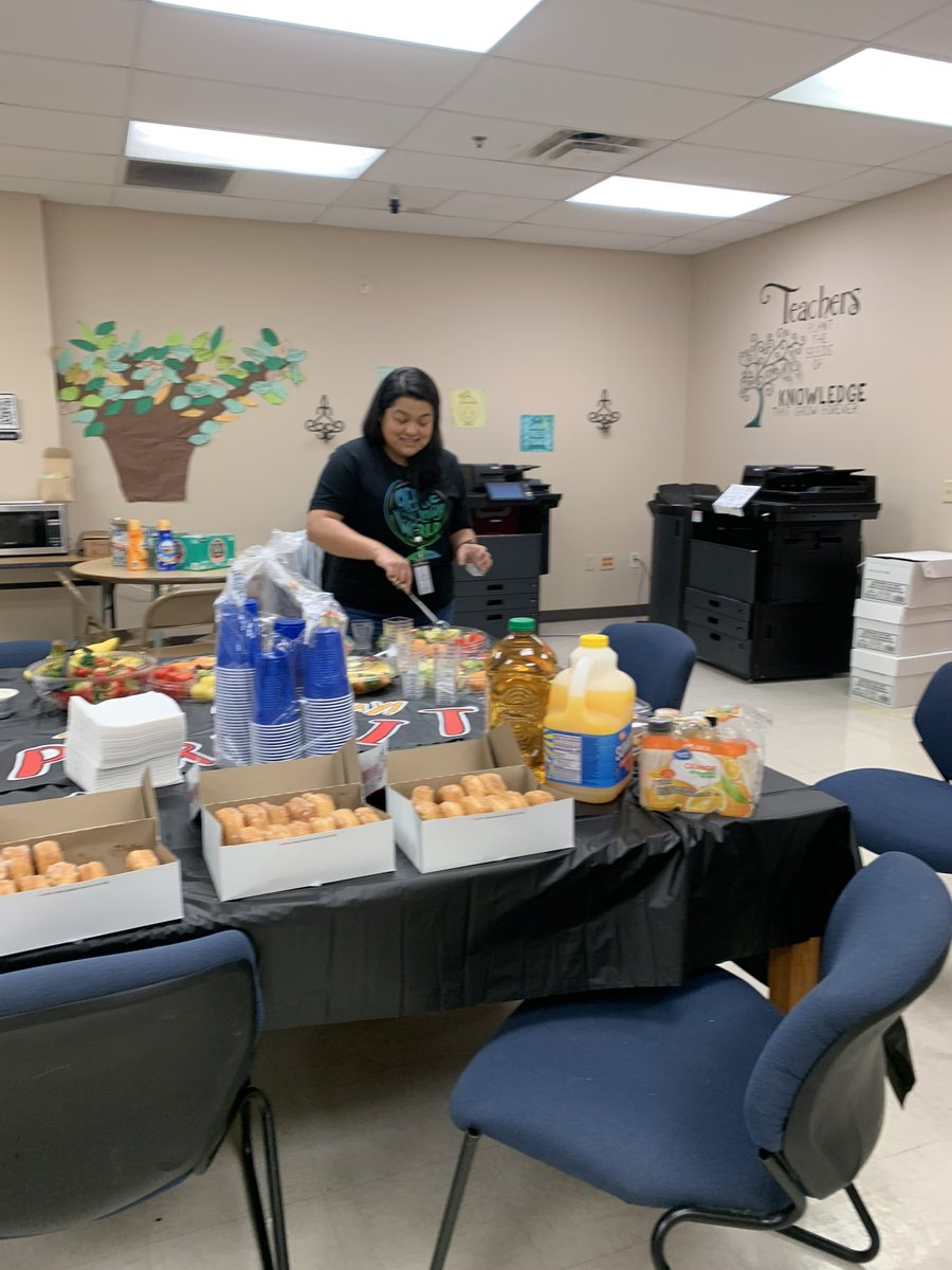 Thank you to <a href="/JimBarnesMS/">Jim Barnes Middle School</a> girls athletics for the wonderful breakfast this morning! We really appreciate you showing all the staff members some love this Friday morning!