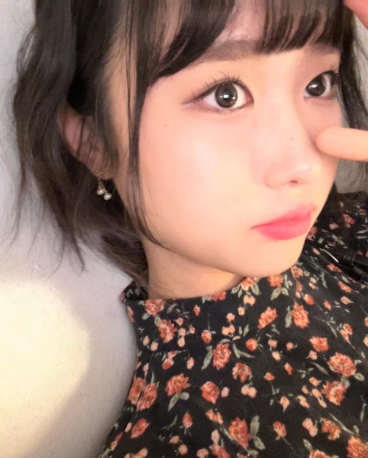 HotIssueBR's tweet photo. #BINGRAM | Atualização da YEBIN no IG.

“☁️💙☁️”

#YEBIN #예빈 

(1/3) https://t.co/AmtKbTXehS