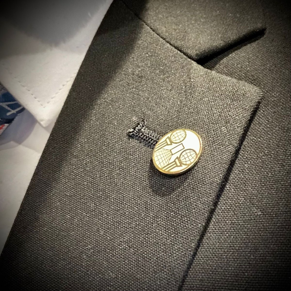 I present to you WBro <a href="/BroAndyGlaves/">Bro Andy Glaves</a> who ‘officially’ cannot be a Porchway member now he is in the chair, but was given an honorary membership and presented with a gold <a href="/Porchway/">The Porchway Club</a> Club lapel pin as a ‘Porchway Ambassador’ #Derbyshire #Freemasons 
📲derbyshiremason.org