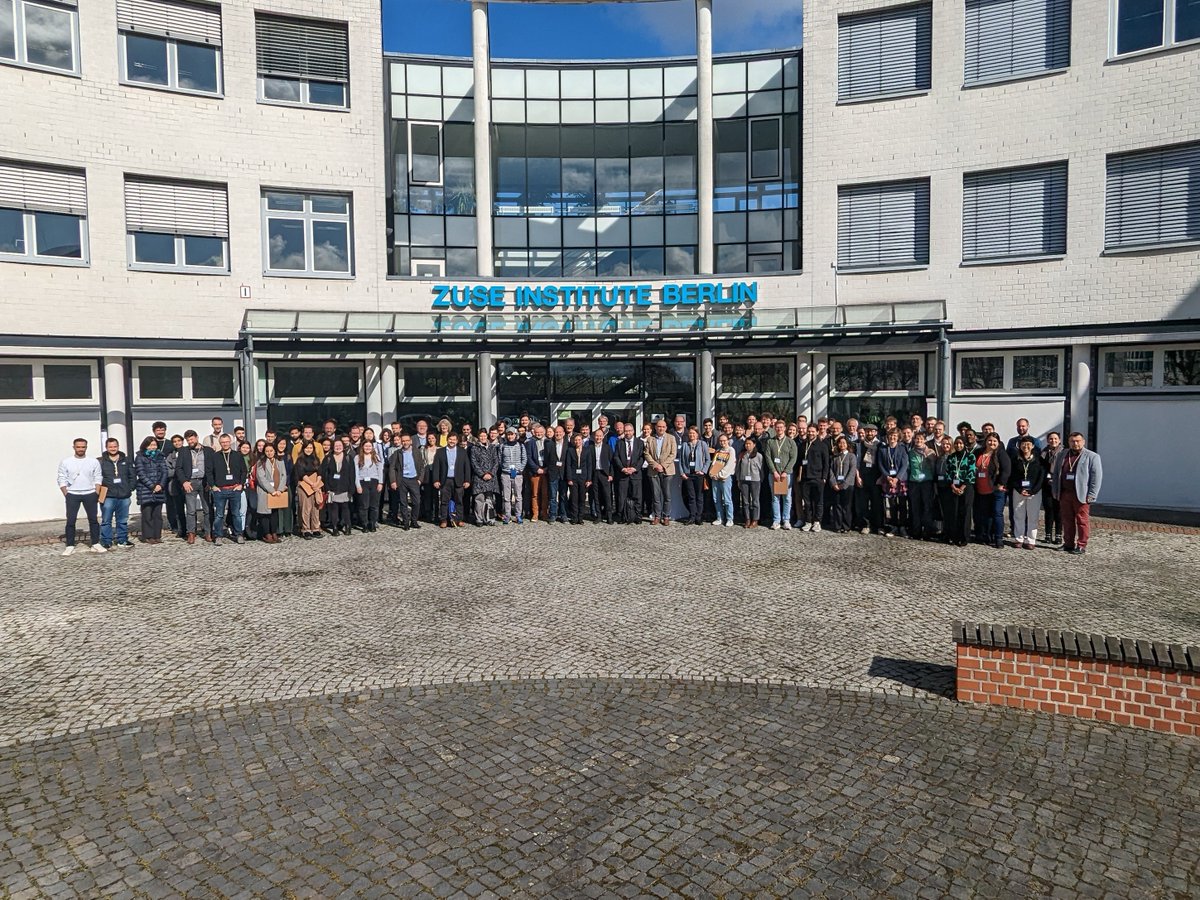 Modeling_MONID's tweet photo. #MONID looks back at a succesful 1st National Conference on Infectious Disease Modeling. It's been 3 days full of exciting lectures, intensive discussions, talented young modelers & lots of potential to make GER internationally visible in the field of infectious disease modeling. https://t.co/T7NLshHoeY