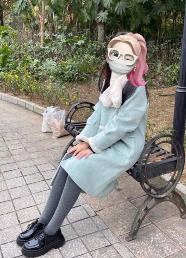 S30536533's tweet photo. 来闻闻鞋子穿旧没有 https://t.co/UTbaDOa9Nh